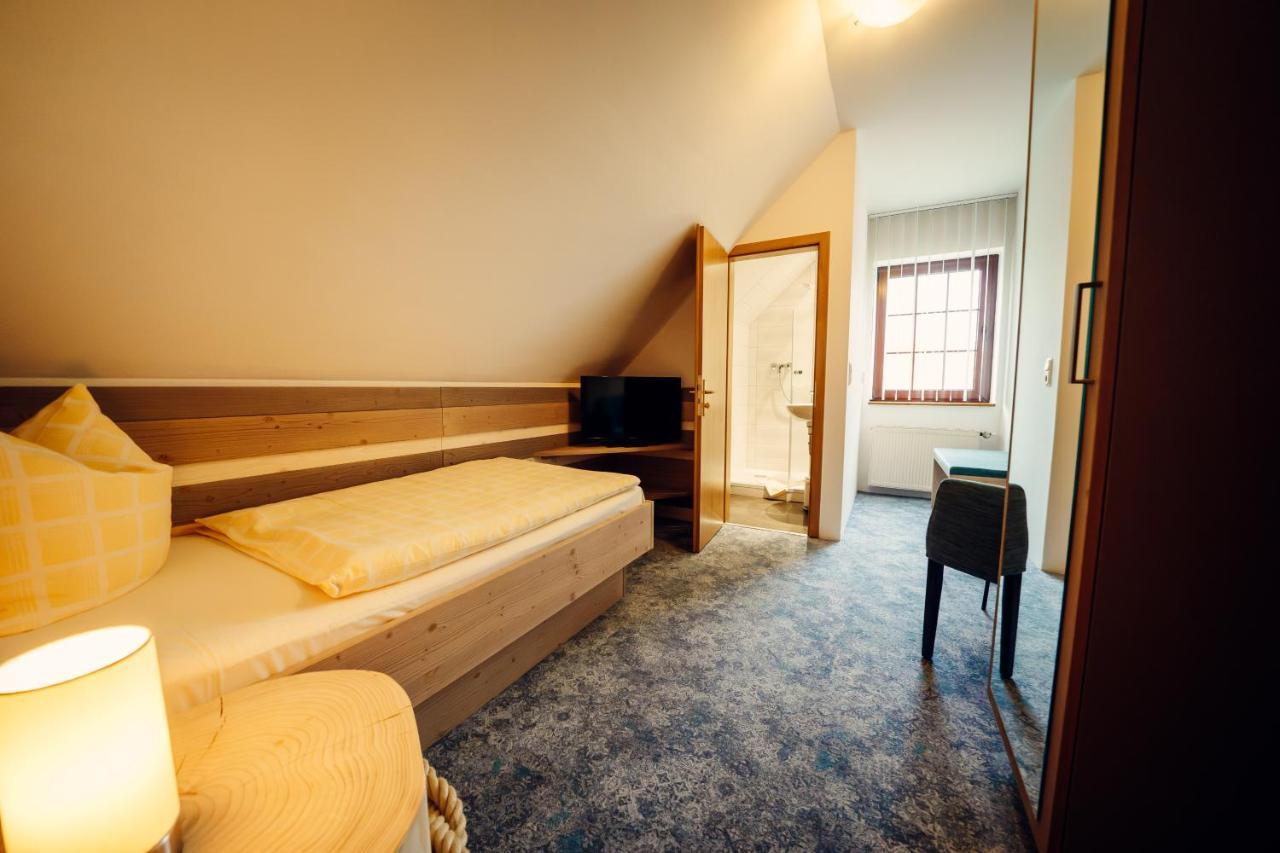 Hotel-Pension Hafemann Senftenberg Esterno foto